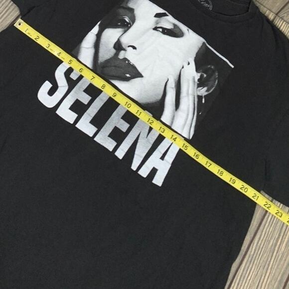 Selena Vintage Men T Shirt Quintanilla Official Merchandise Graphic Black XL Pop - Picture 3 of 6